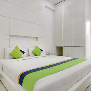 [Sanitized] Standard Double Room